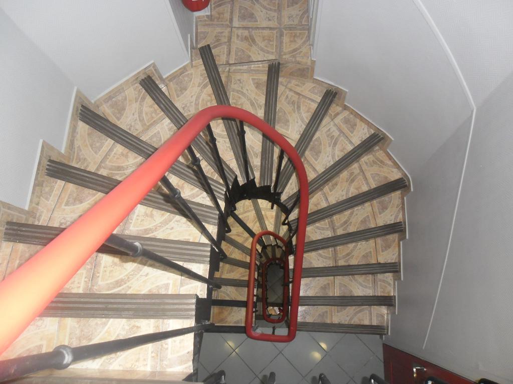 Hipotel Paris Montmartre Gare Du Nord Екстериор снимка