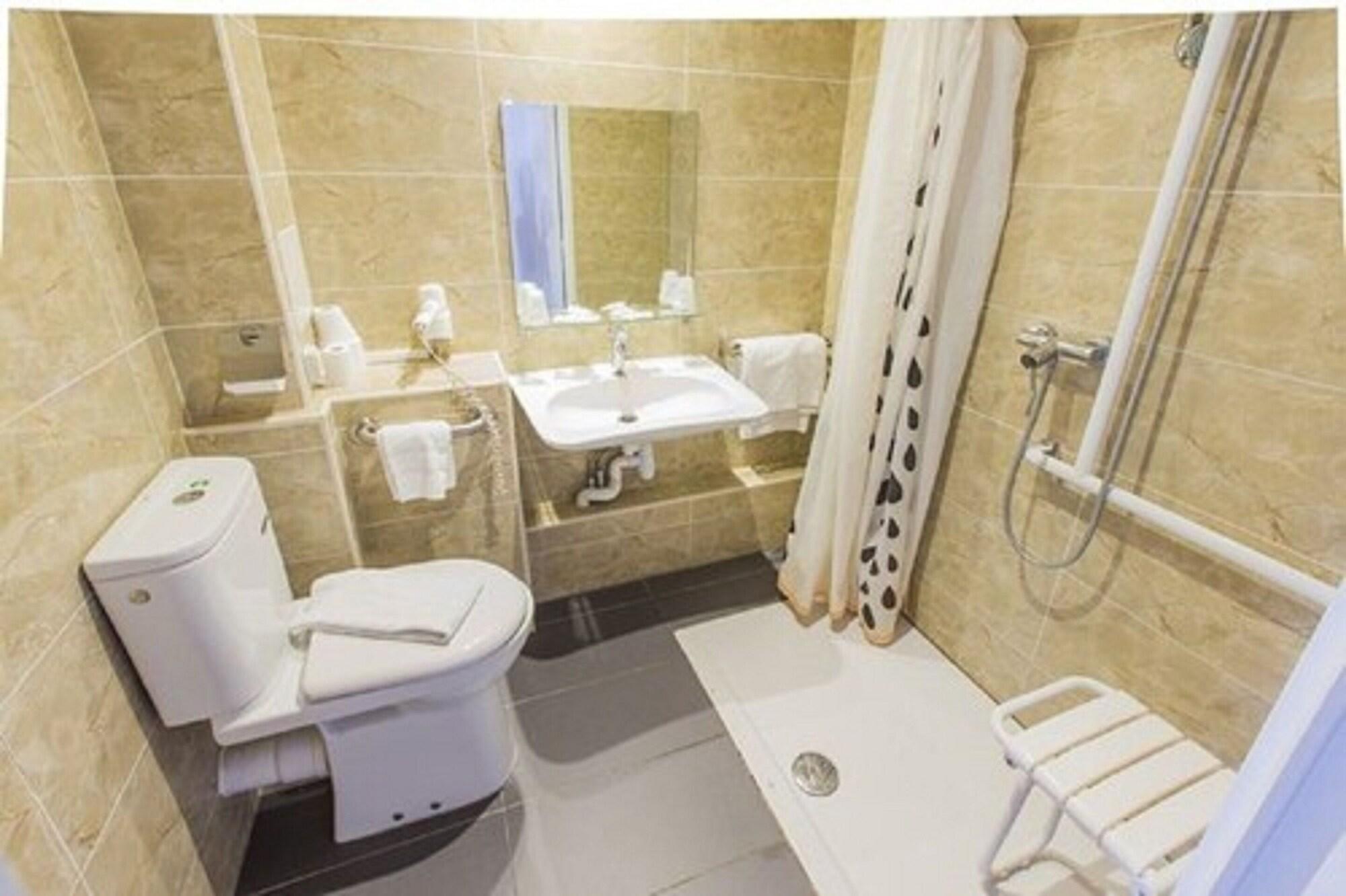 Hipotel Paris Montmartre Gare Du Nord Екстериор снимка