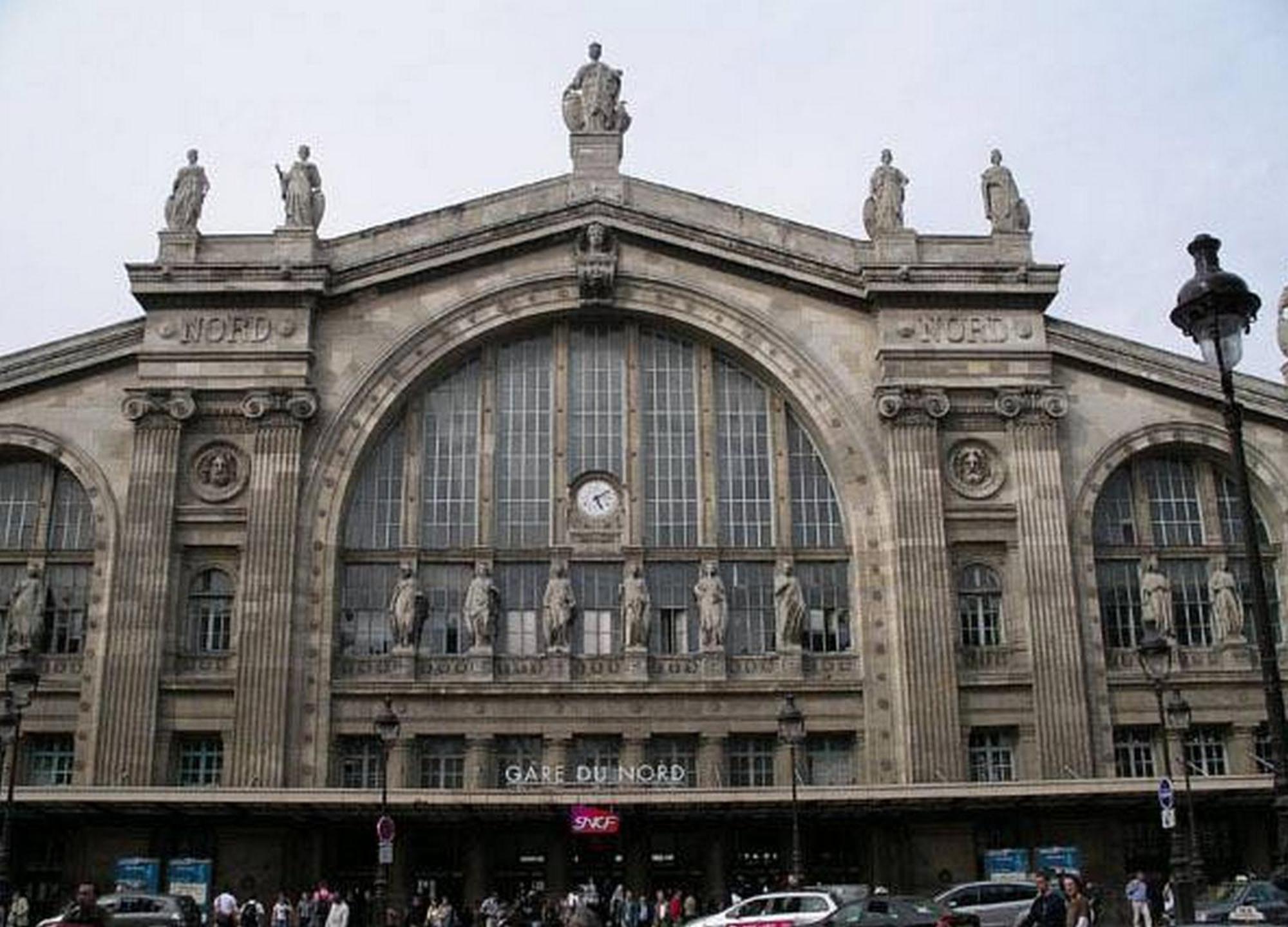 Hipotel Paris Montmartre Gare Du Nord Екстериор снимка