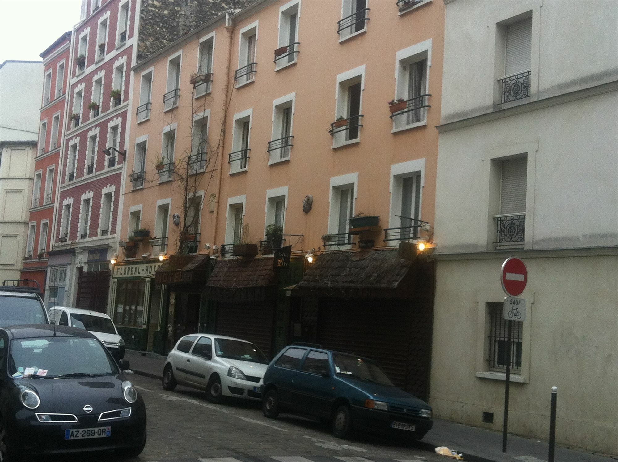 Hipotel Paris Montmartre Gare Du Nord Екстериор снимка